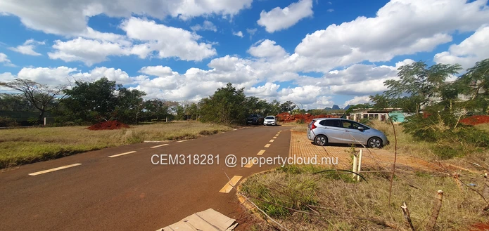 8.33 Perches Residential Land for Sale – Royal Park, Balaclava 