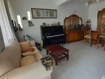 7 Bedroom House