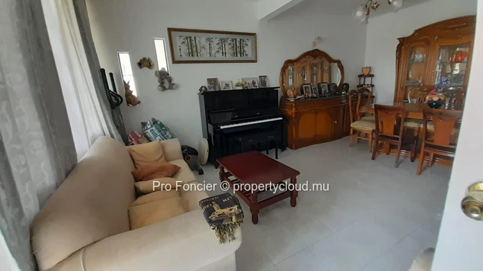 Maison à vendre à Beau-Bassin - Maison familiale à étage