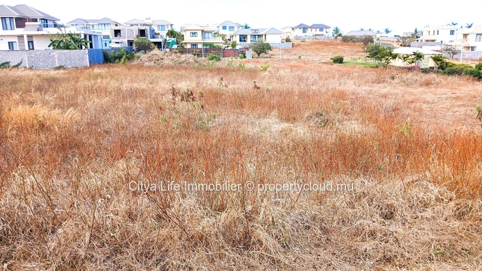 À Vendre – Terrain avec Vue Mer à Jardin d’Anna, Flic en Flac