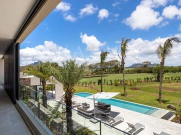 5 Bedroom Villa