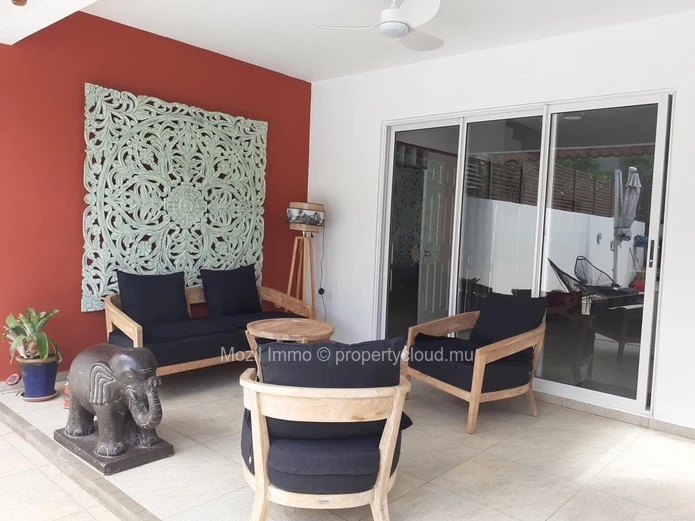 Villa mitoyenne accessible aux étrangers 