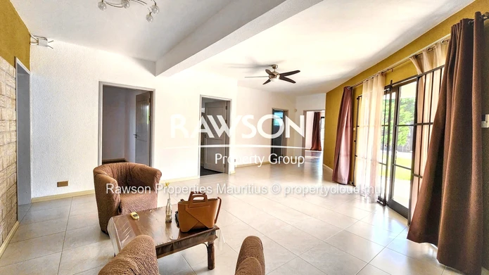Spacieuse Villa A Proximite De Calodyne