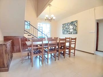 Maison de 5 Chambres