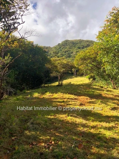 FOR SALE - Beautiful plot of land of 160 toises enjoying an exceptional view of the mountain, located at Domaine de L...