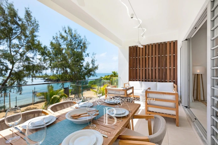 GRAND GAUBE - Luxury Seafront Living - 3 bedrooms
