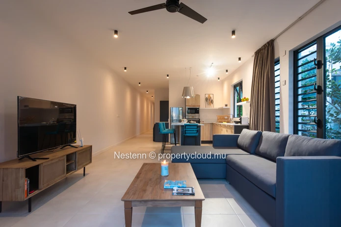 Magnificent 3-bed apartment in residence in a quiet area.