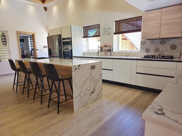 4 Bedroom Villa
