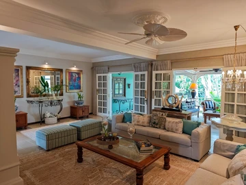 5 Bedroom Villa