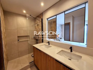 3 Bedroom Townhouse, Duplex