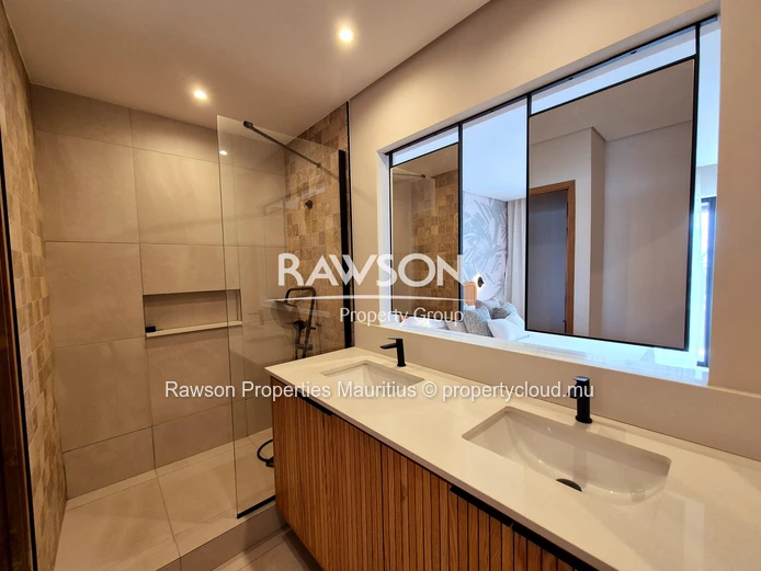 3 Bedroom Duplex For Sale in Tamarin