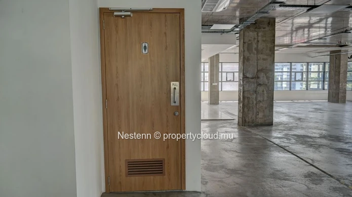 Premium office Floor