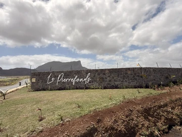 Commercial Land