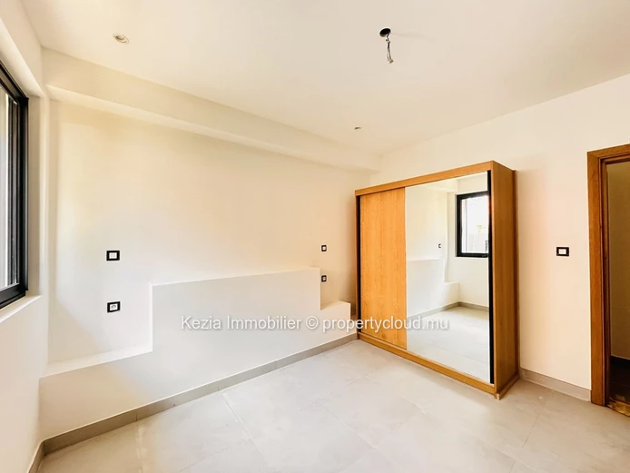 Apartment With Private Garden