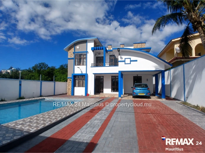 Spacious 4-Bedroom Villa with Private Pool - Calodyne 2 En-Suite Bedrooms | Pets Welcome | Ideal Fam