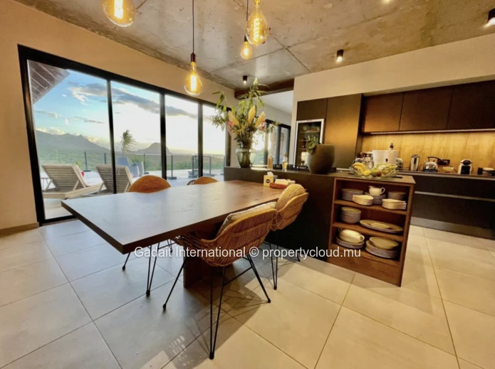 For Rent – Magnificent Luxury Villa in Domaine de Palmyre | Breathtaking Le Morne Views, West Coast of Mauritius