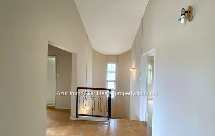 Maison familiale avec fort potentiel de développement
