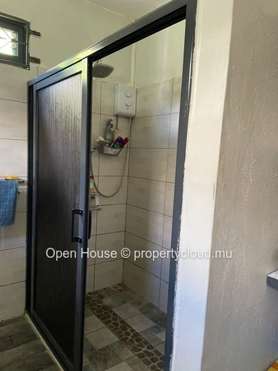 "Grand Gaube Gem: Furnished Mauritian Villas for Rent, 90m² Living Area with Stunning Amenities, Rs 30,000/month"
