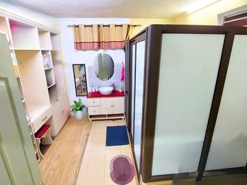 6 Bedroom House