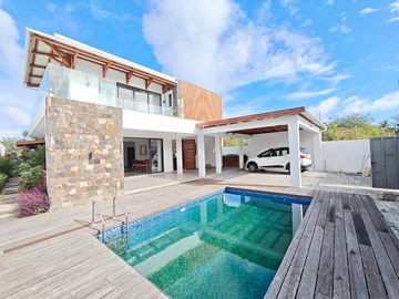 5 Bedroom Villa