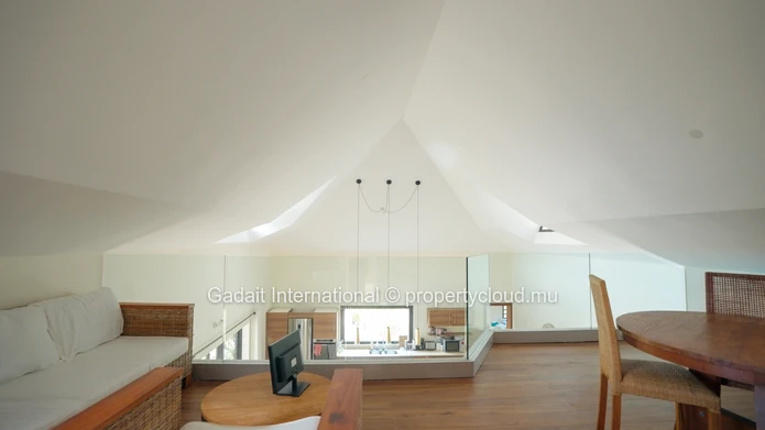 Luxurious Villa for Sale - Cap Tropical 2, Mauritius - Elegance and Investment Opportunity