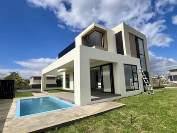 3 Bedroom Villa