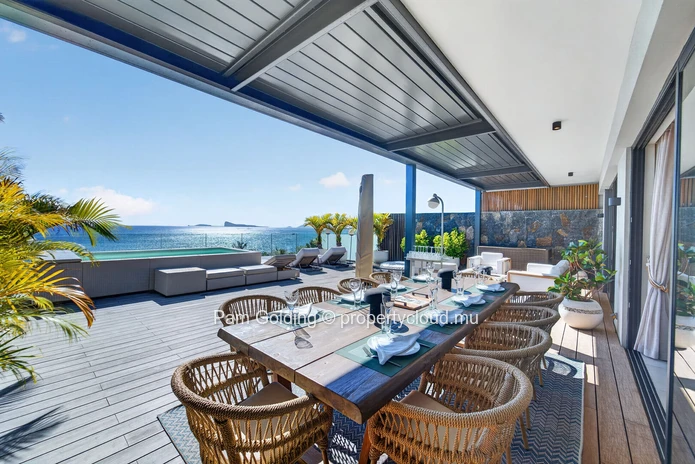 Penthouse d’exception avec vue mer à vendre | Pointe aux Canonniers, Île Maurice