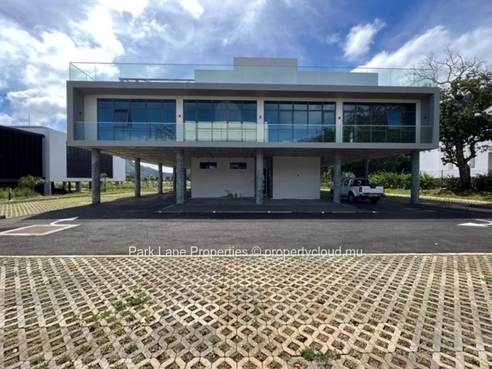 Modern office space for rent in newly built Moka commercial complex