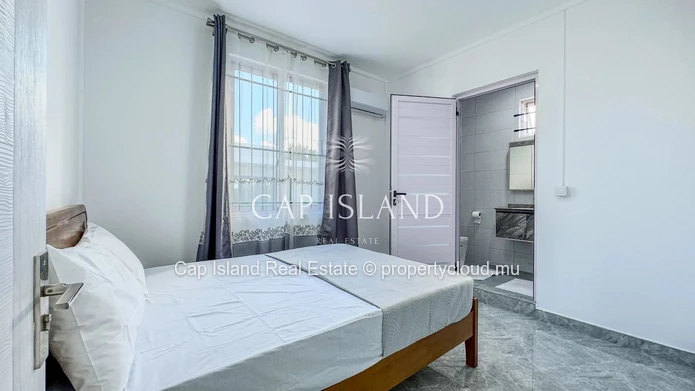À Vendre – Deux Superbes Duplex au Cœur de Grand Baie