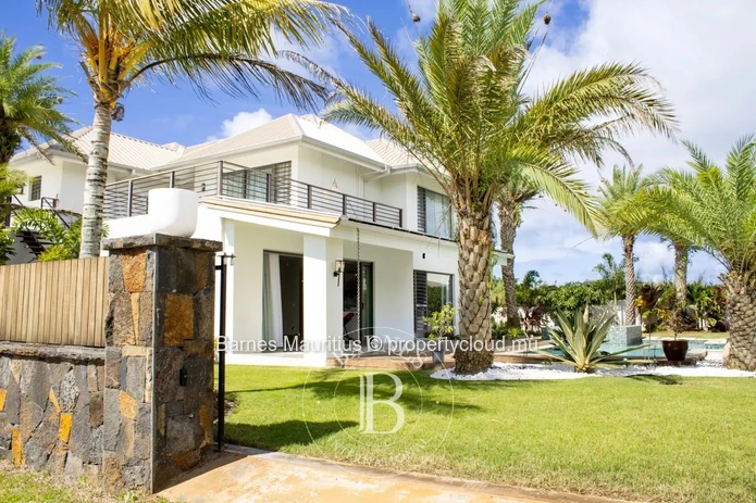 BEAU VALLON – Maison contemporaine avec appartement indépendant – 5 chambres