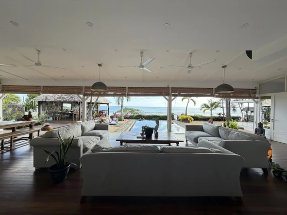 5 Bedroom Villa