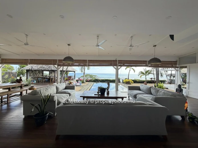 Exceptional Beachfront Villa for rent in Tamarin, Mauritius