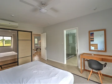4 Bedroom Apartment