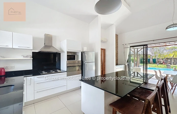 4 Bedroom Villa with Pool & available to foreigners