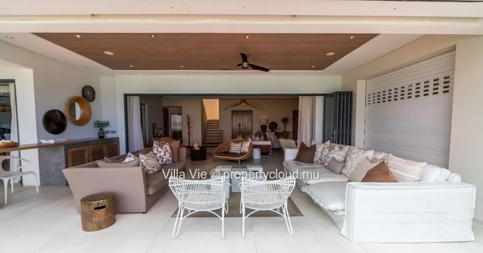 Péreybère – Exceptional Beachfront Luxury Villa with 4 En-Suite Bedrooms