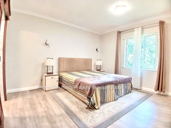 3 bedroom Apartment ground floor semi furnished for sale Curepipe 
