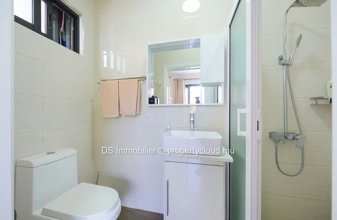 Appartement R+2 De 3 Chambres À Vendre À Péreybère - Nord - Accessible Aux Non-Citoyens
