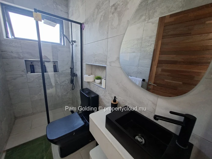 Grand Gaube - Maison à louer - Pam Golding Mauritius