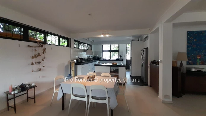 Maison à vendre à Quatre -Bornes - Grande demeure familiale alliant confort et convivialité