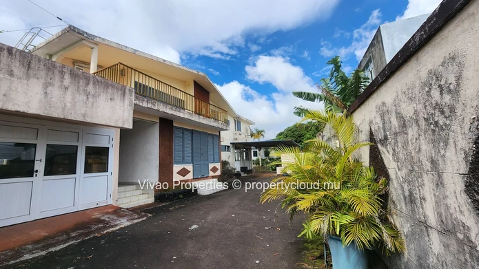Spacious 4-Bedroom House for Sale in Eau Coulée, Curepipe with 3500m² Living Area