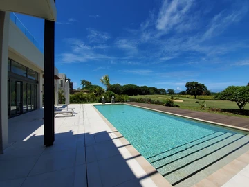 4 Bedroom Villa