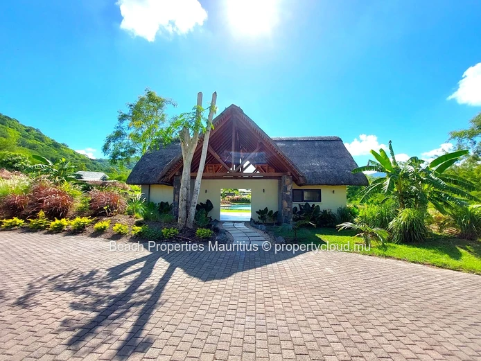 3 Bedroom Elegant Villa on the West Coast of Mauritius