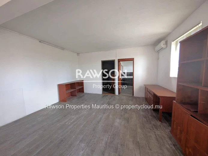 Commercial Space To Let In The Vale | Mur 125,000 Per Month | Prime Location | 420 Sqm