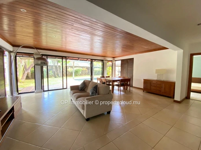 Stunning Péreybère Home with Private Pool and Land - Rs 35M!