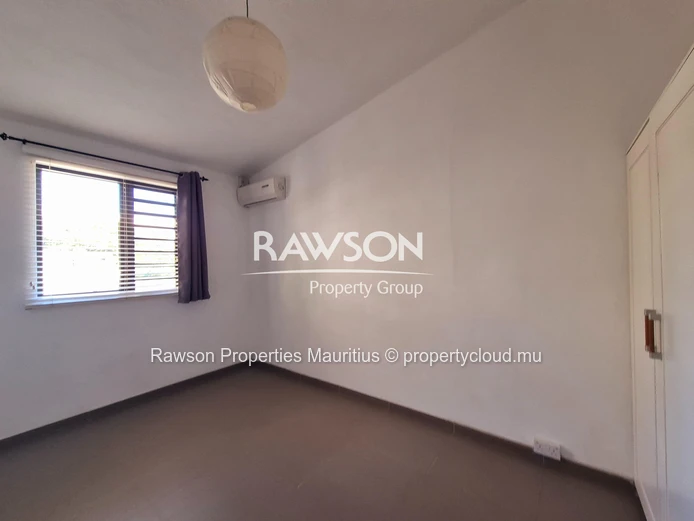 Well-Maintained 3-Bedroom Duplex for Sale in Floréal – 232 sqm