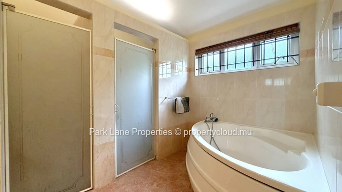 Belle Maison à Louer dans un Domaine Sécurisé
