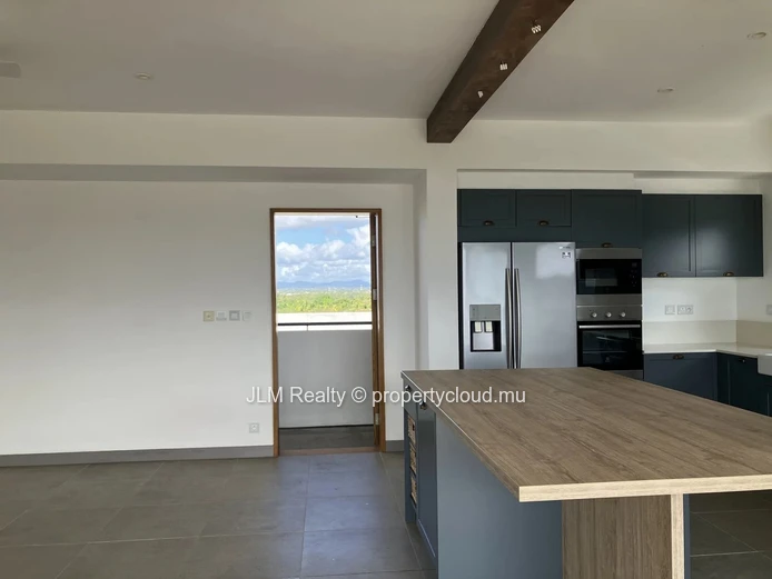 À vendre à St Antoine, Île Maurice : Penthouse en bord de mer, 3 chambres
