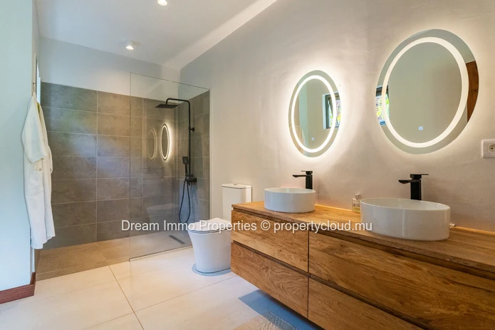 Villa contemporaine de 3 chambres directement sur le golf Heritage Villas Valriche à Bel Ombre – Ile Maurice