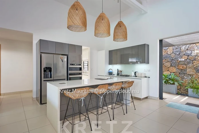 Élégante villa contemporaine 4 suites au cœur de Pereybère