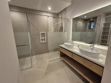 Appartement de 4 Chambres